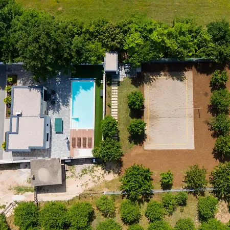 Villa Silent