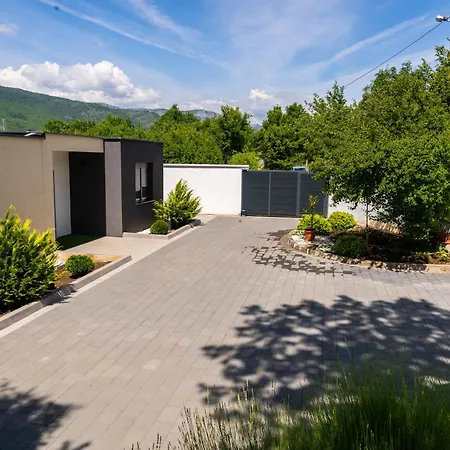 Silent Villa